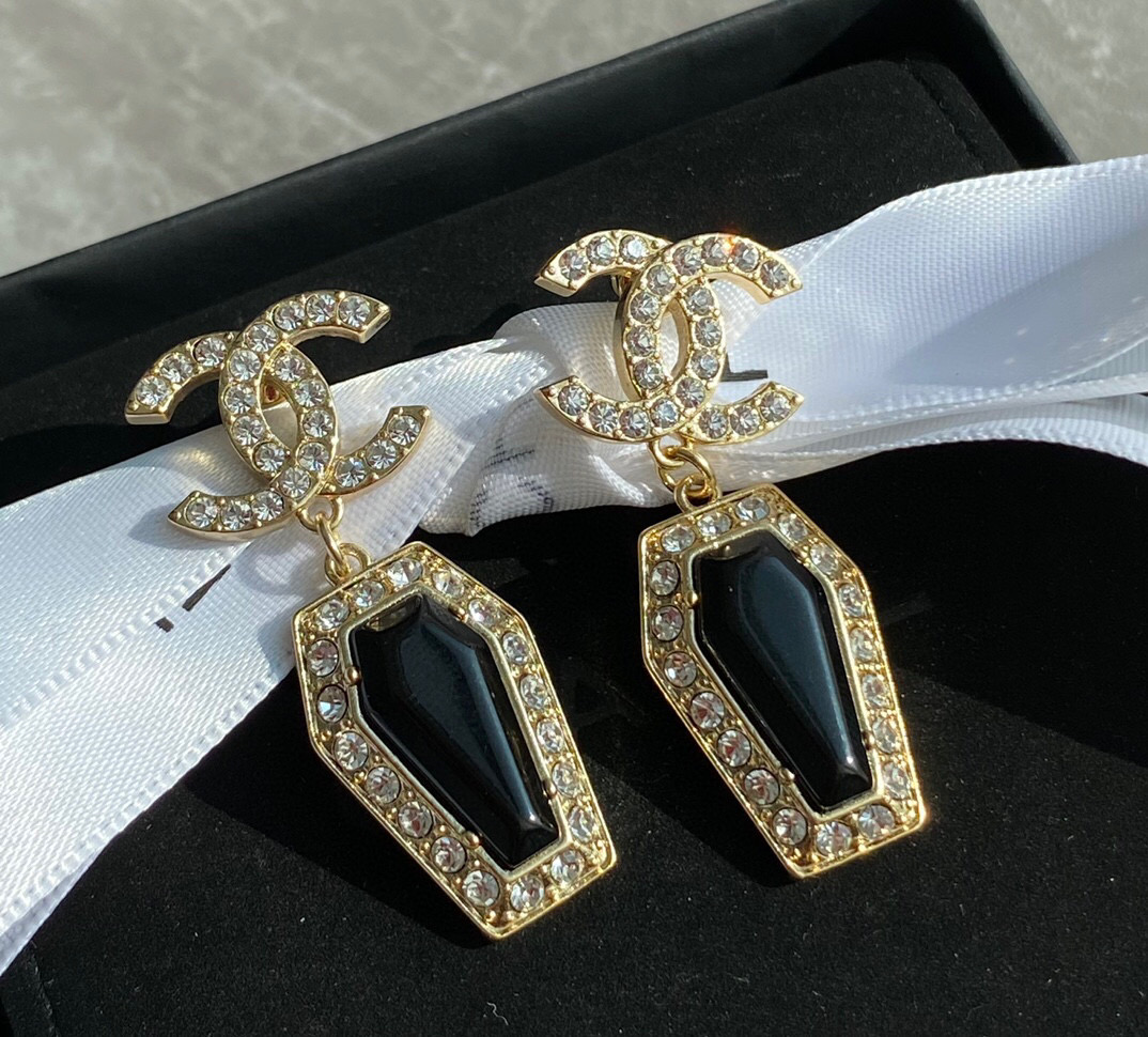 샤넬 여자 귀걸이