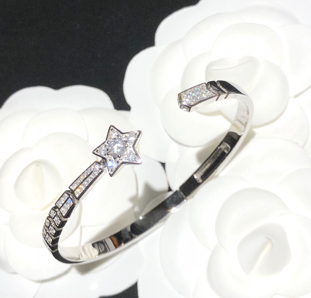 샤넬 여자 팔찌