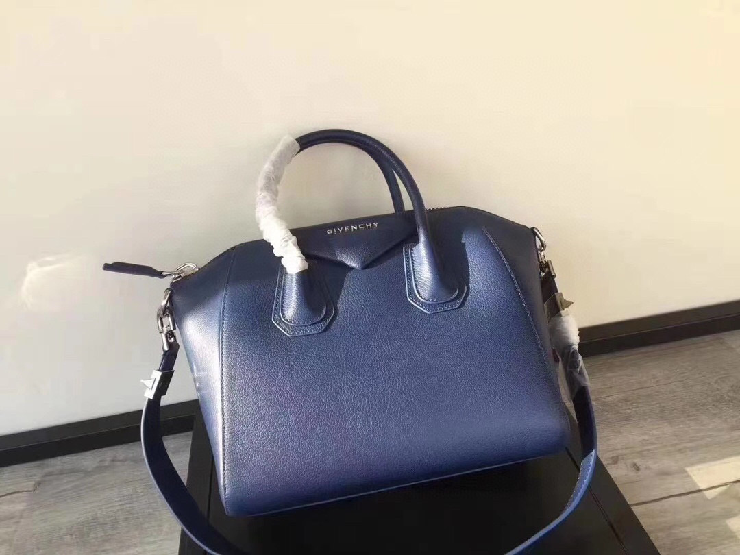 지방시 여자가방 미듐