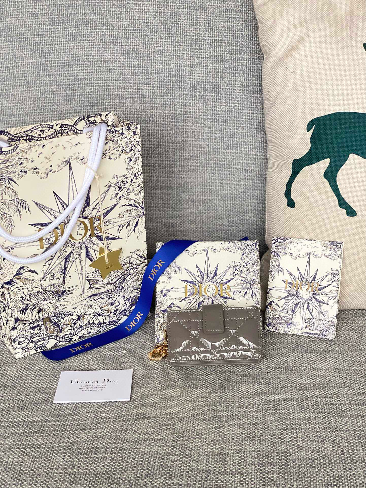 디올 카드지갑  S0074