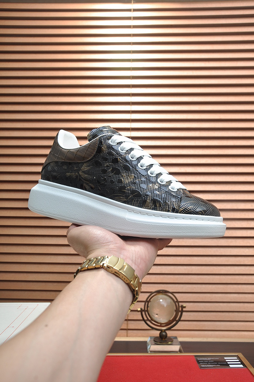 알렉산더 맥퀸 남녀공용 신발 운동화