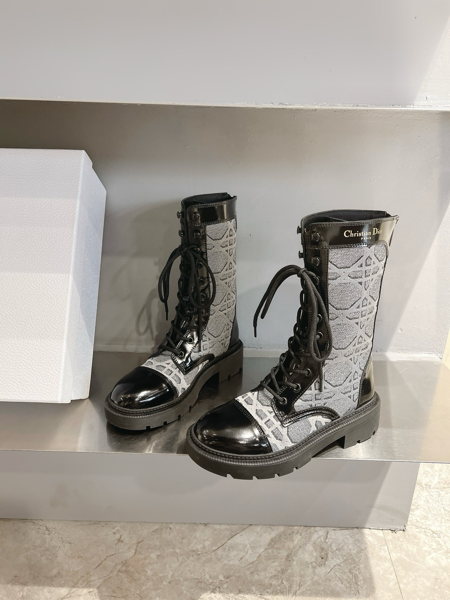 디올 여자 부츠