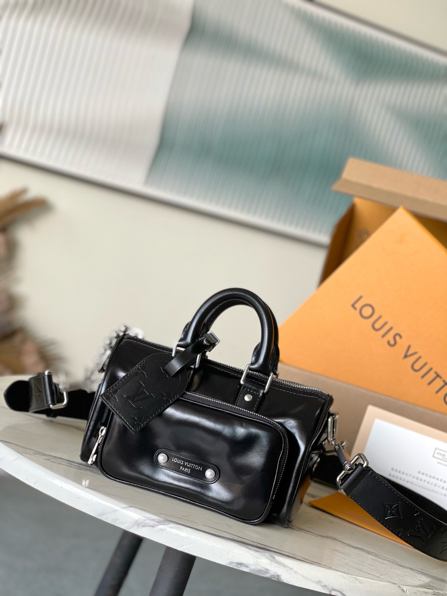 루이비통 M13988 남녀공용가방