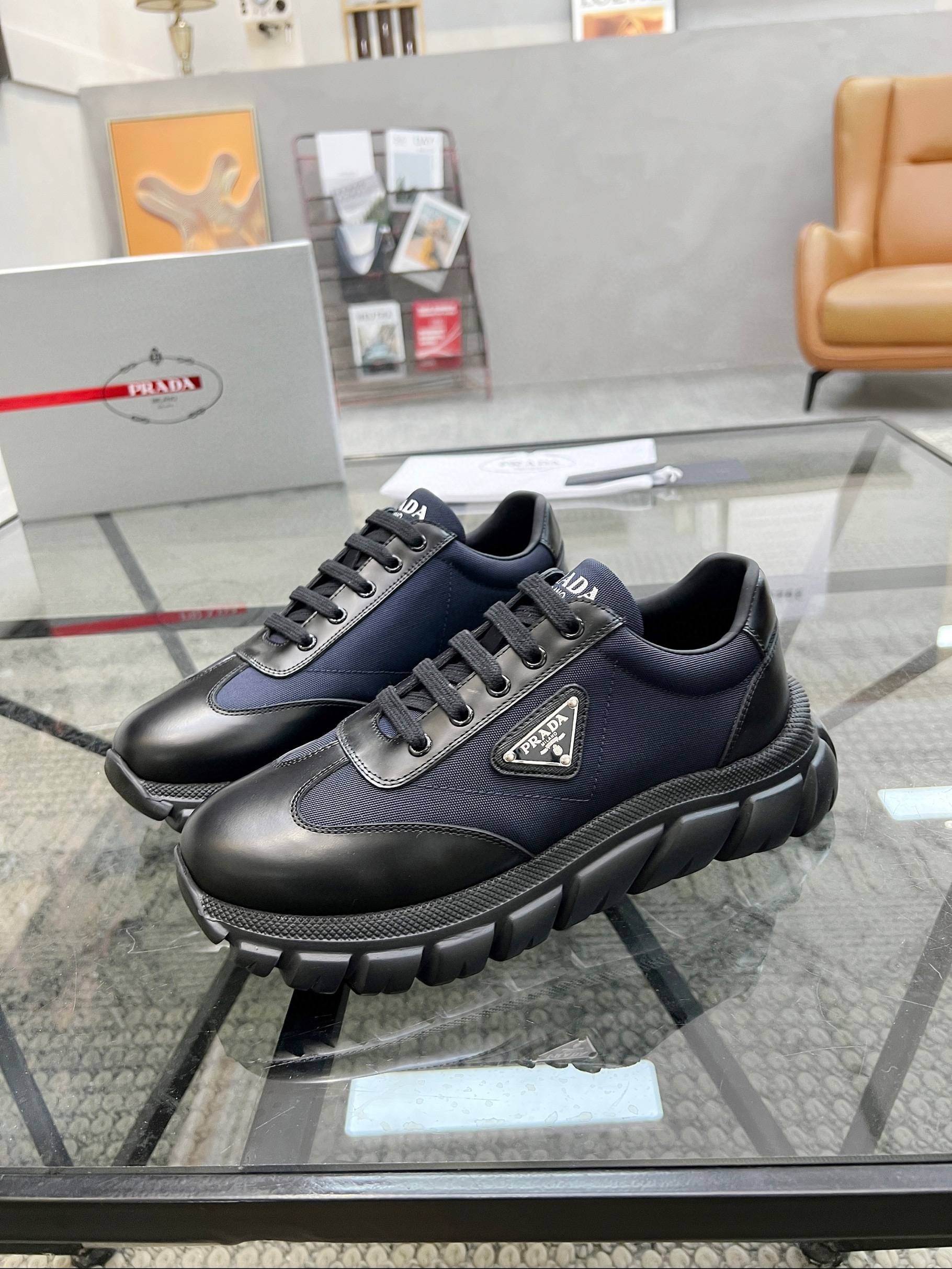 프라다 남자 스니커즈 신발 운동화