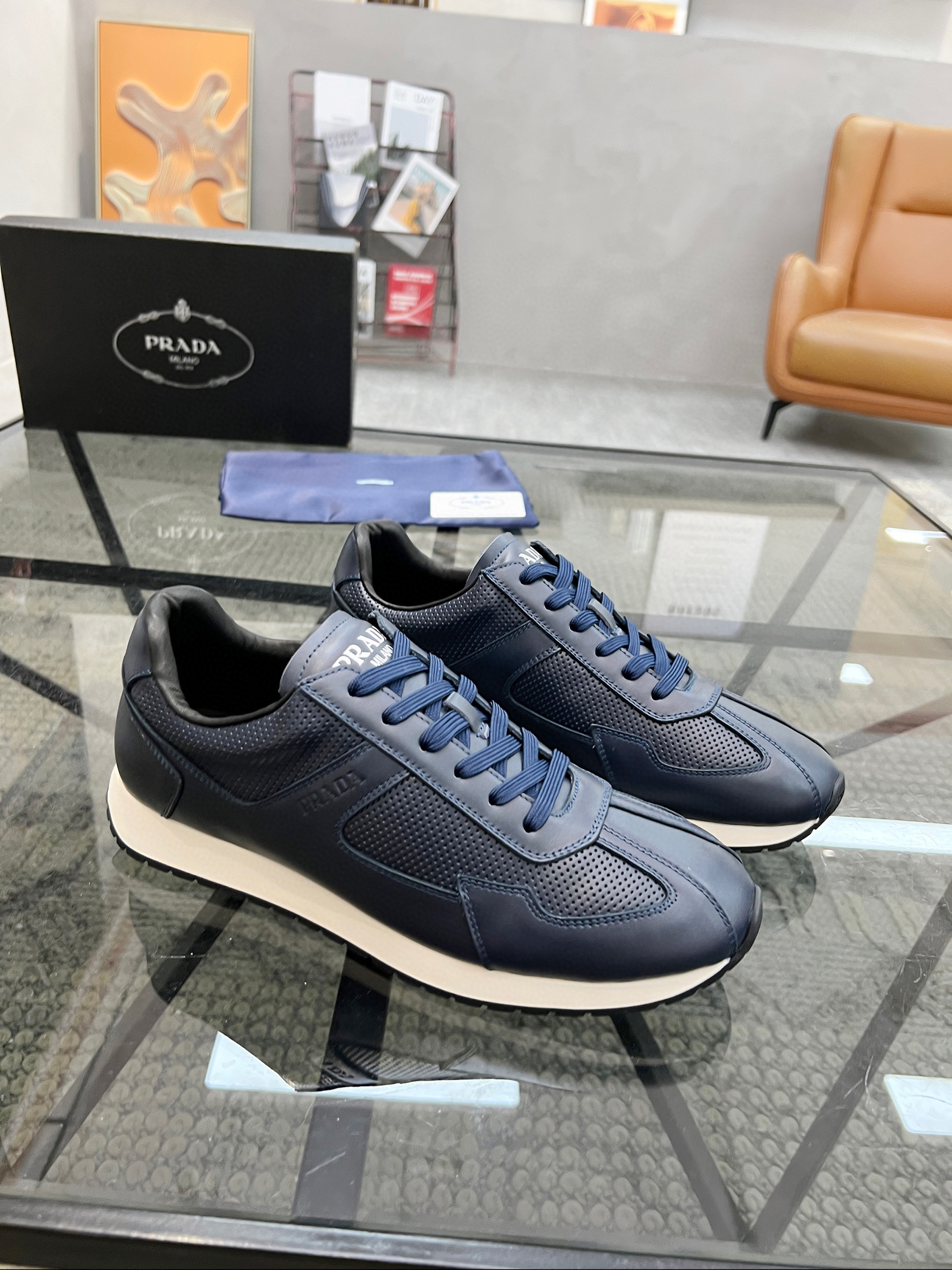프라다 남자 스니커즈 신발 운동화