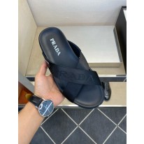 프라다 남자 슬리퍼