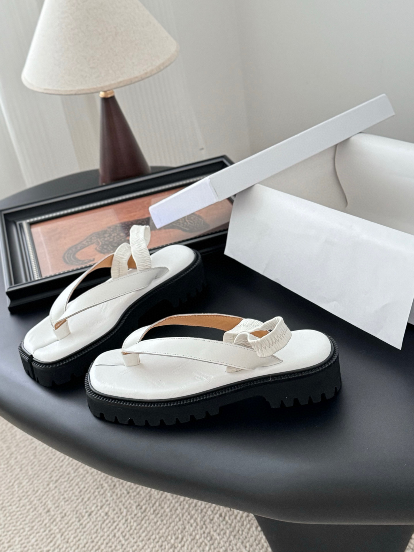 메종 마르지엘라 여자 샌들