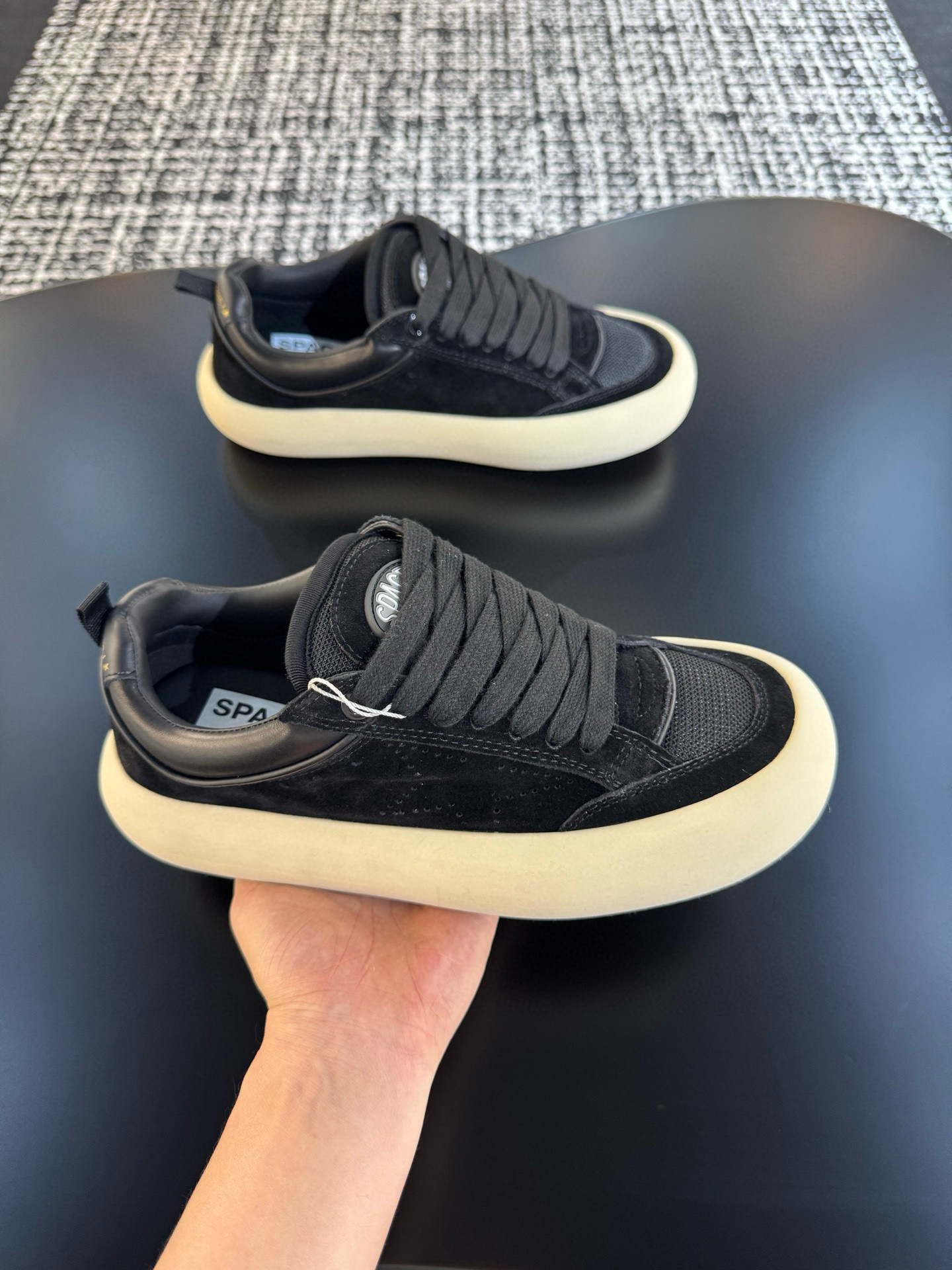 골든구스 남녀공용 스니커즈 신발 운동화