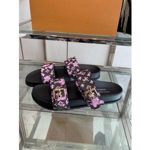 루이비통 남여 공용 슬리퍼