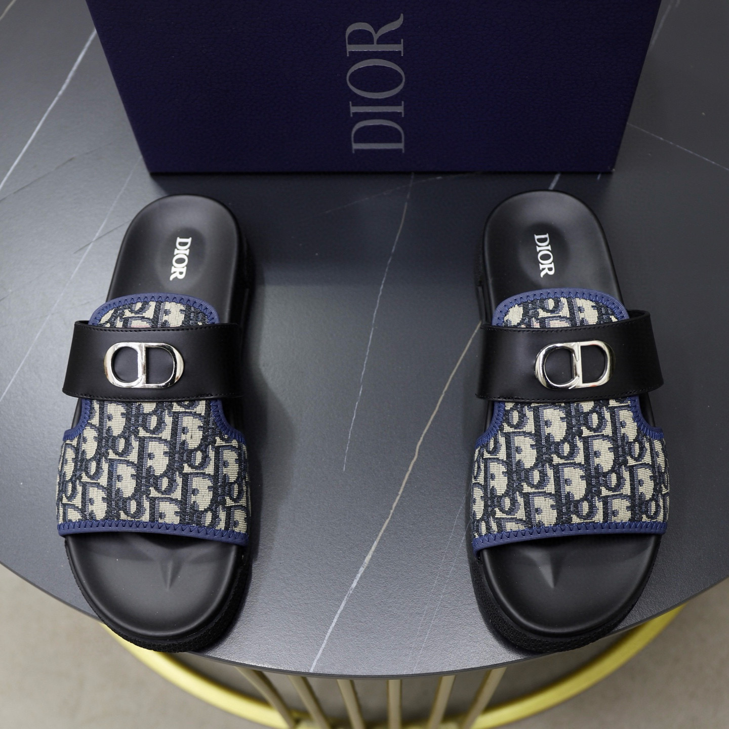 디올 남자 슬리퍼