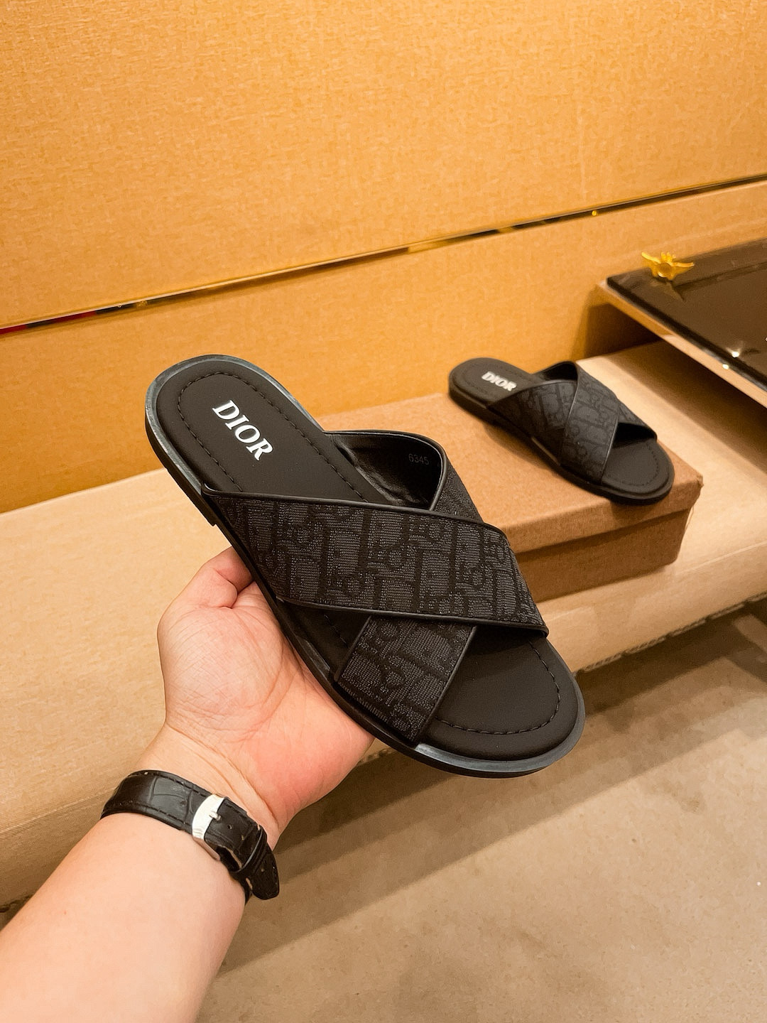 디올 남자 슬리퍼