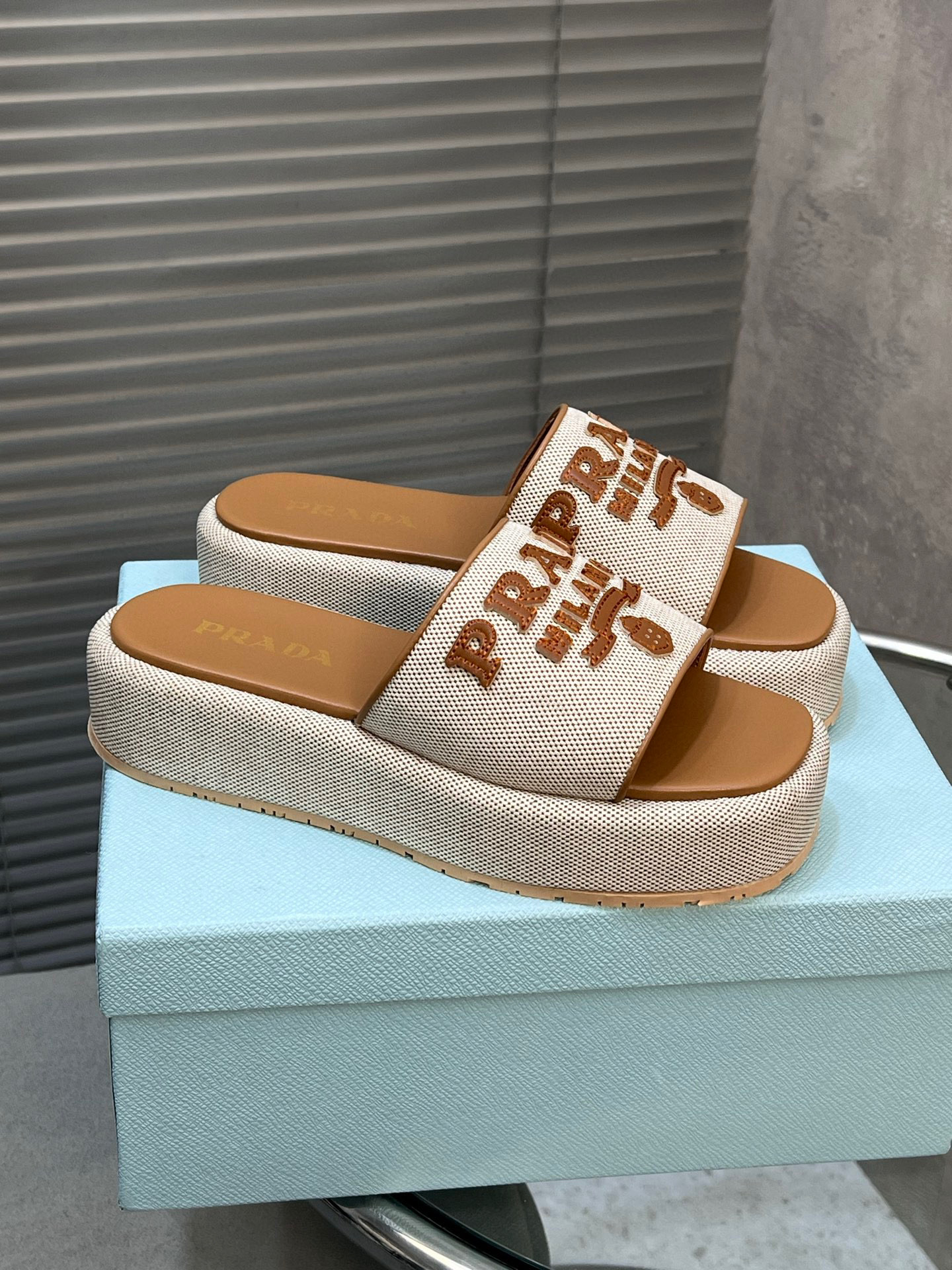 프라다 여자 슬리퍼 4.5cm