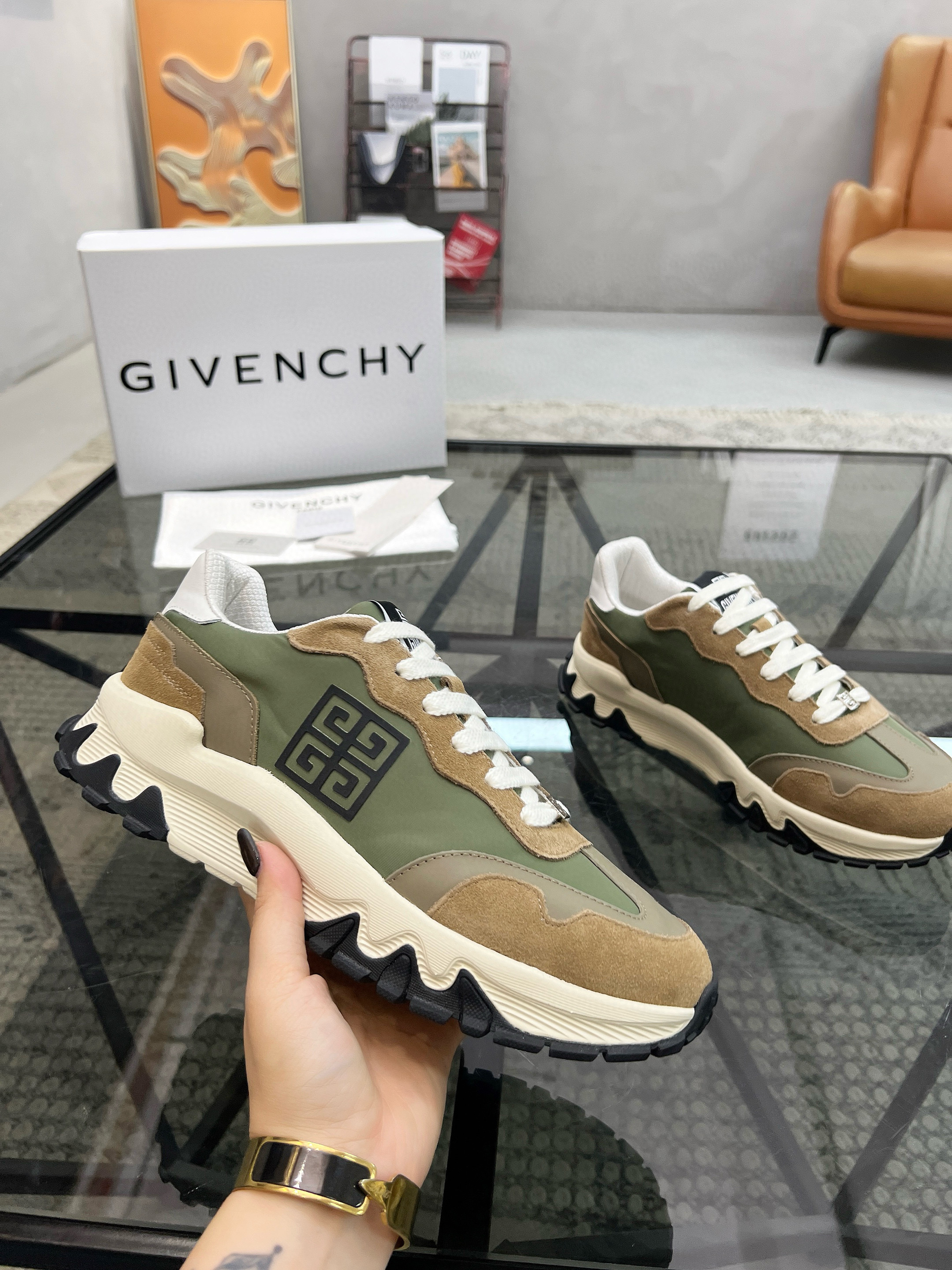 지방시 남자 신발 운동화 스니커즈