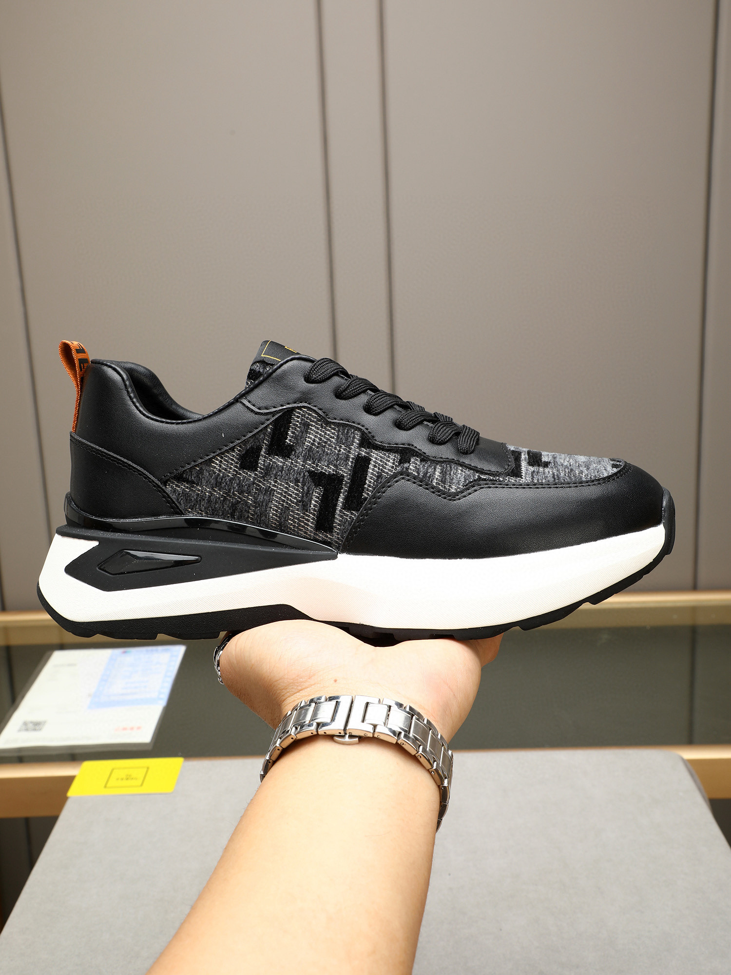 펜디 남자신발 운동화 스니커즈