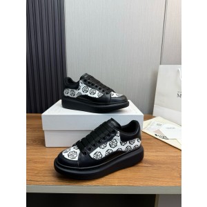 알렉산더 맥퀸 남녀공용 신발 운동화 스니커즈