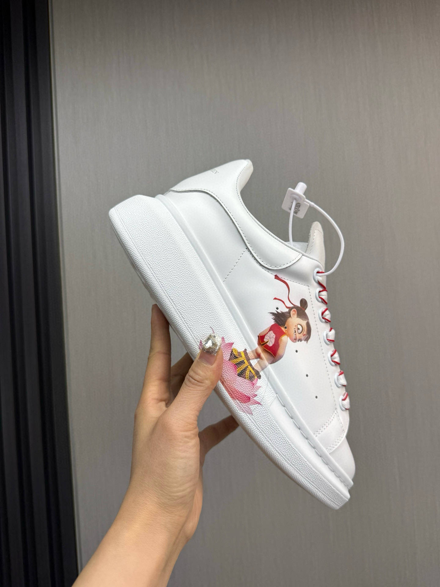 알렉산더 맥퀸 남녀공용 신발 운동화 스니커즈