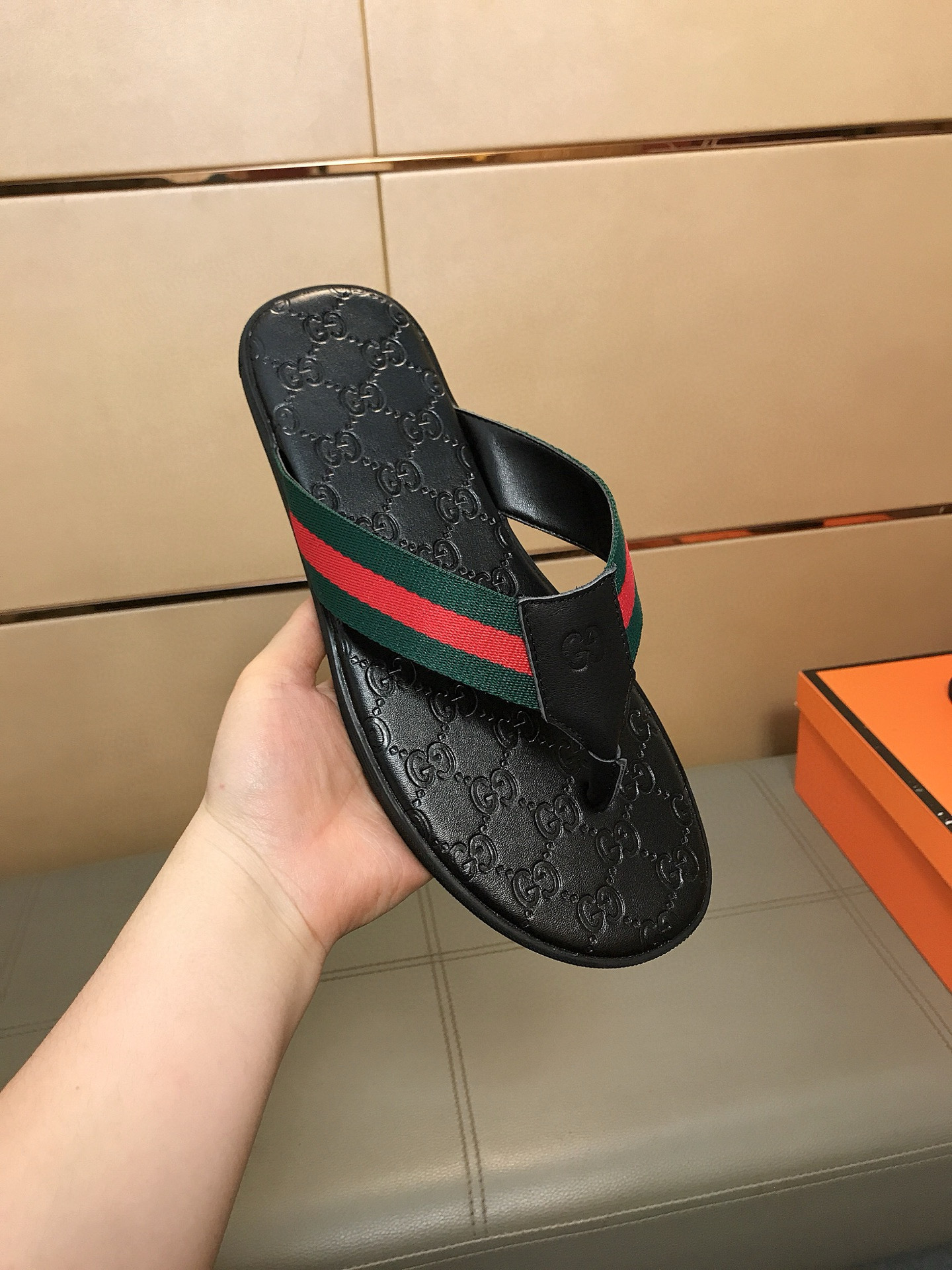 구찌 남자 슬리퍼