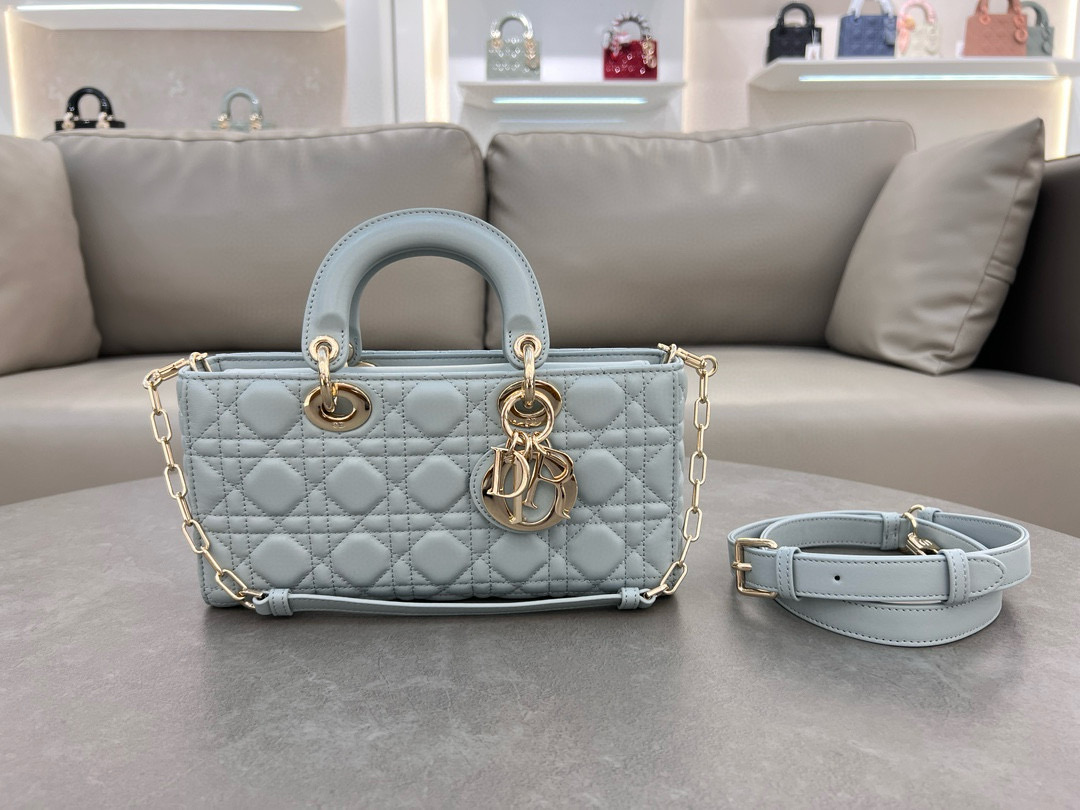 디올 M0540 레이디 백 여자가방