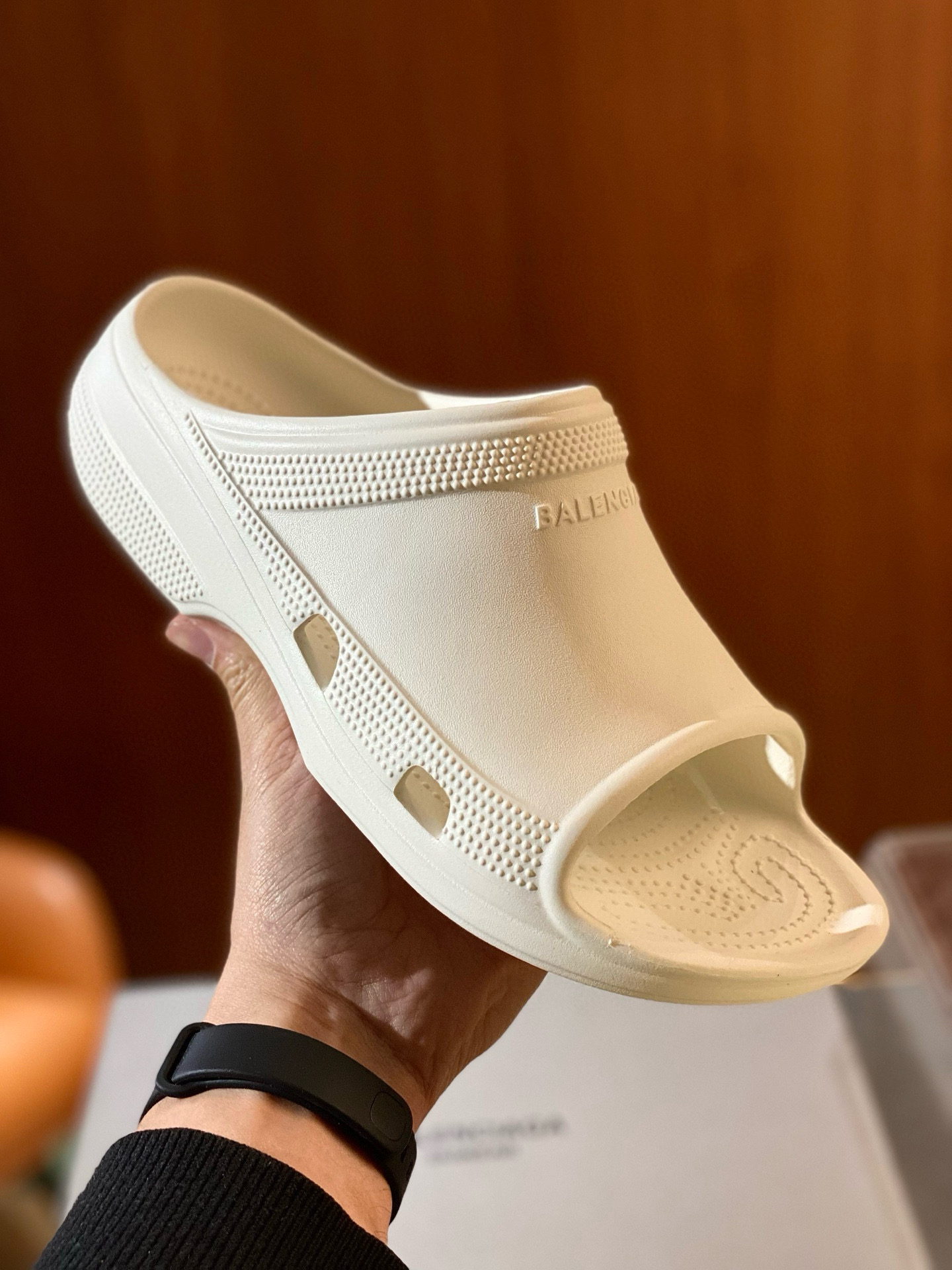 발렌시아가 남자 슬리퍼