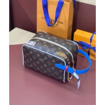 루이비통 M45588 클러치백