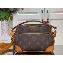 루이비통 m14025 남녀공용가방