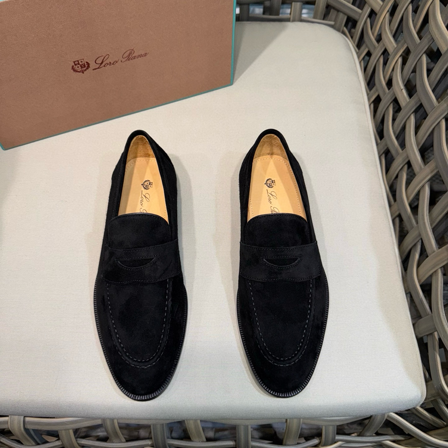 로로피아나 남자 구두