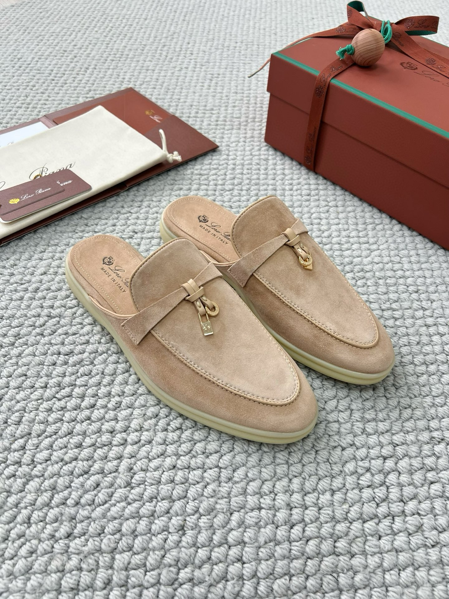 로로피아나 여자 슬리퍼 신발