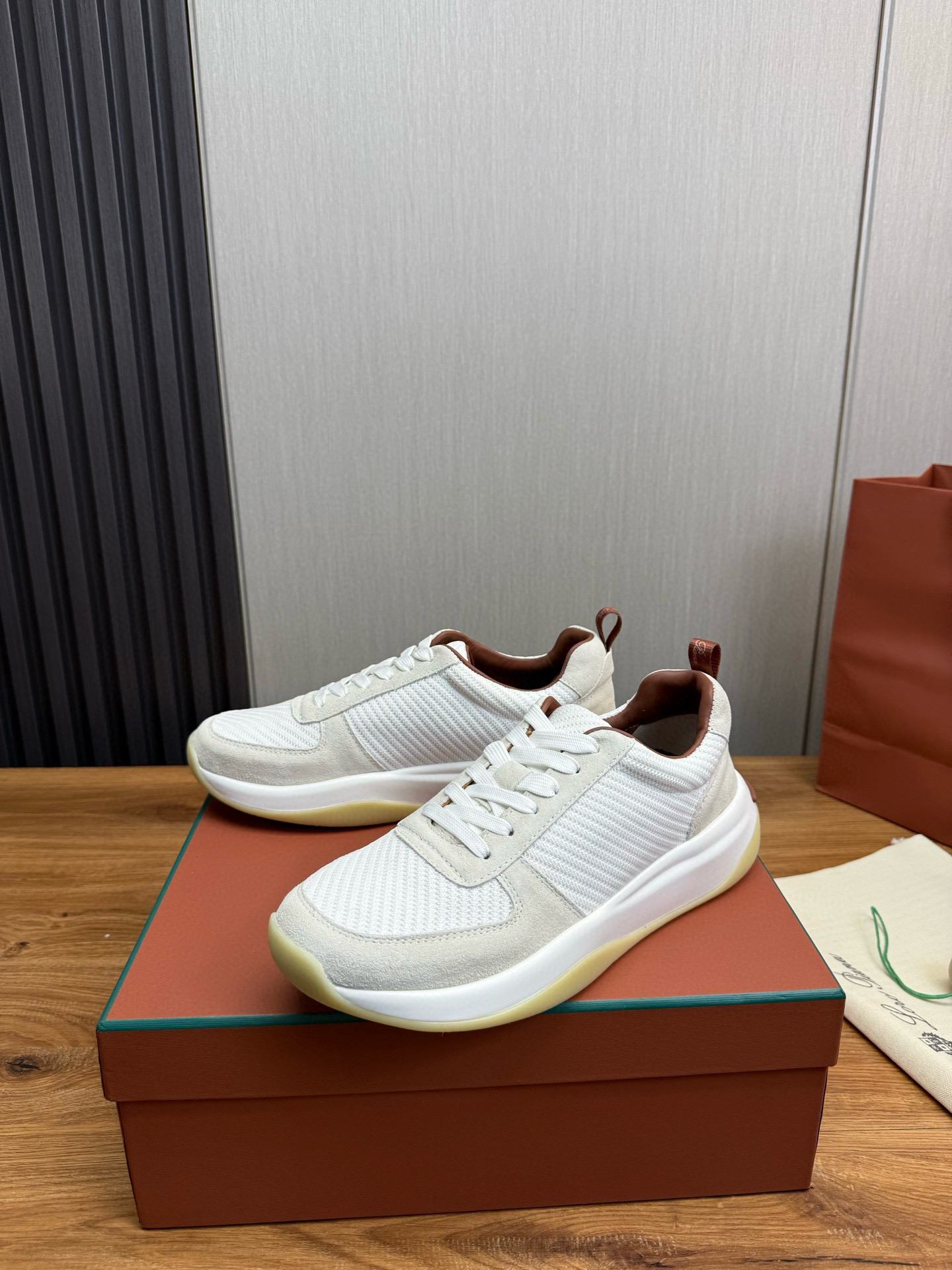 로로피아나 남자 신발 운동화 스니커즈