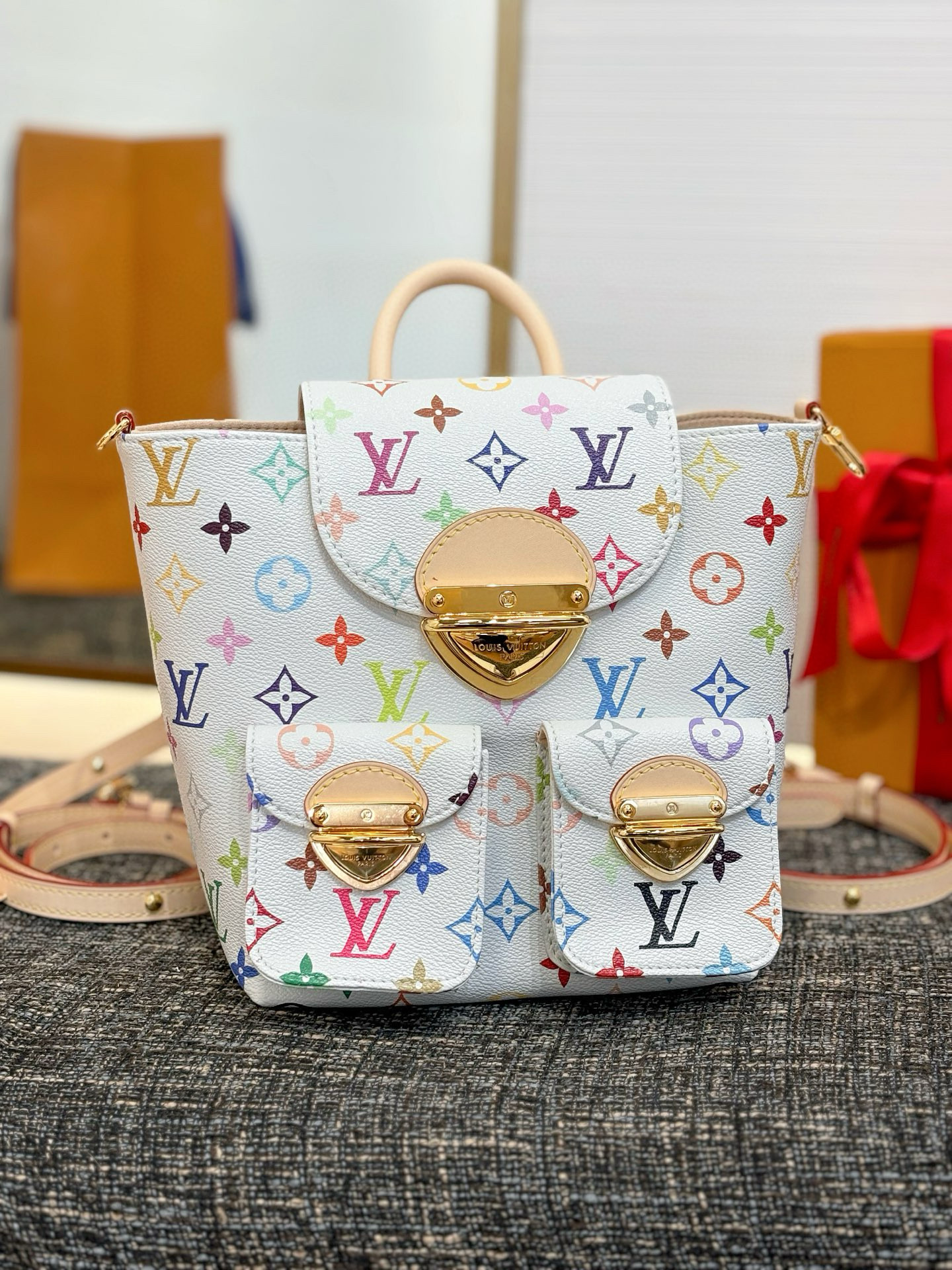 루이비통 M13081 여자가방