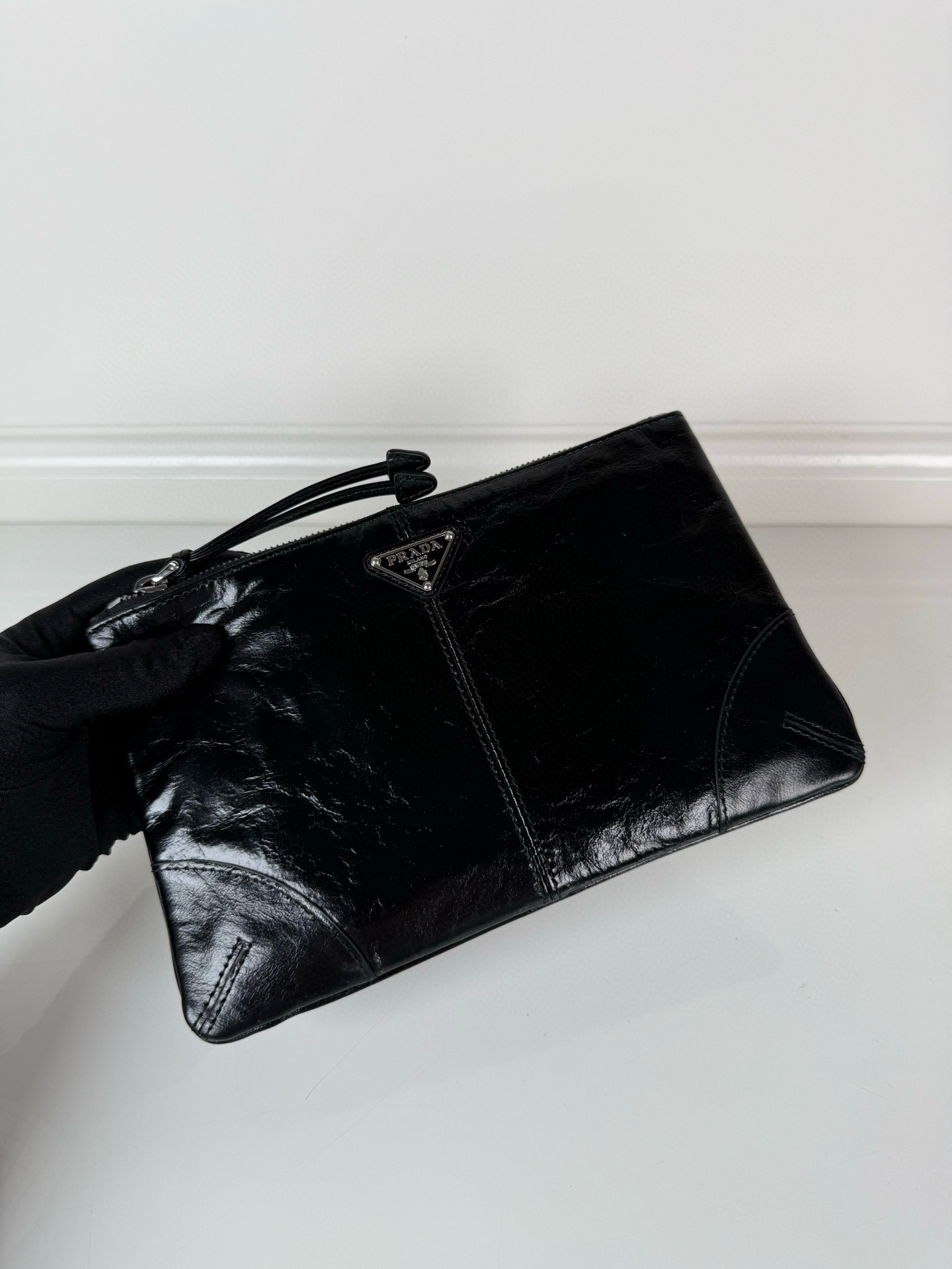 프라다 2MB052 클러치백