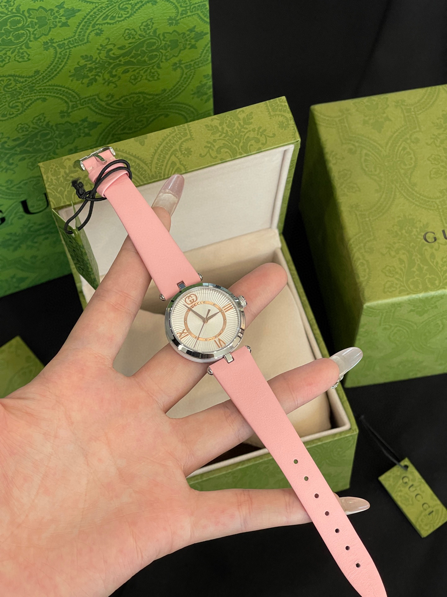 구찌 여자 시계