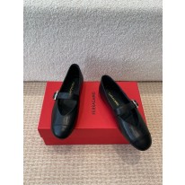 페라가모 여자 신발 구두