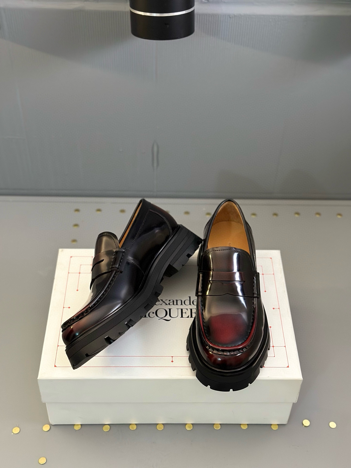 알렉산더 맥퀸 남자 구두