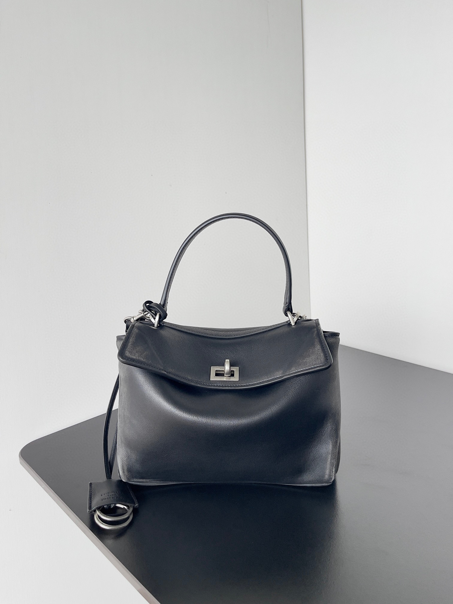 발렌시아가 여자가방