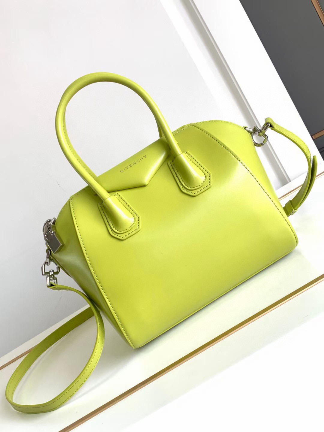 지방시 여자가방