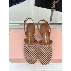 페라가모 여자 샌들