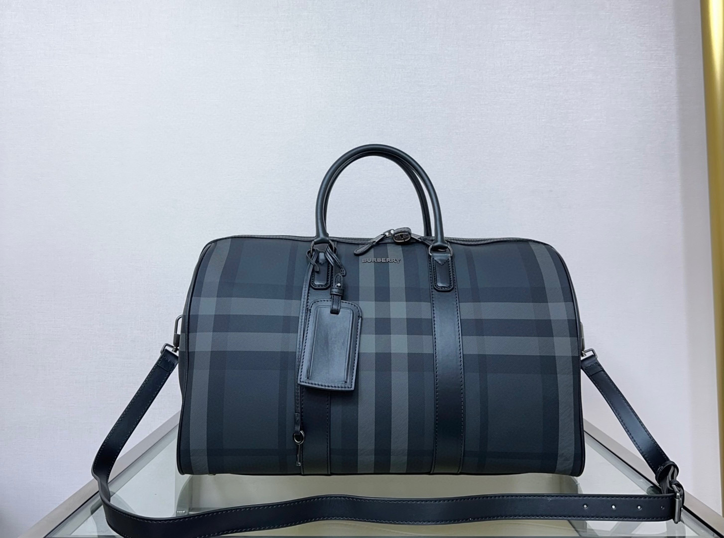 버버리 여행가방