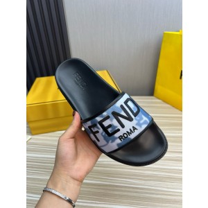 펜디 남자 슬리퍼