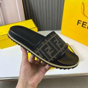 펜디 남자 슬리퍼