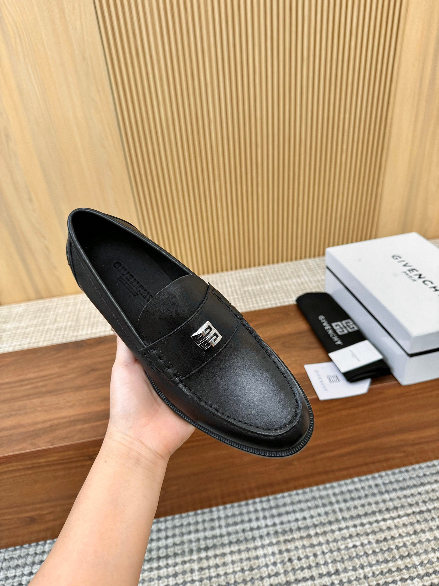 지방시 남자 구두