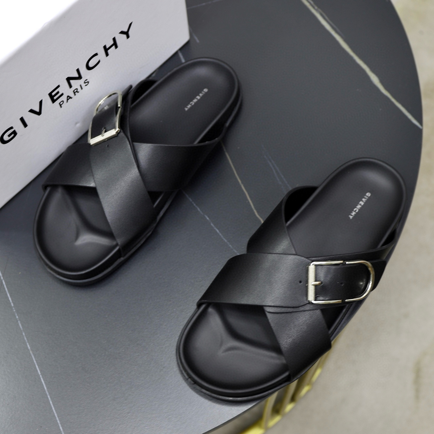 지방시 남자 슬리퍼