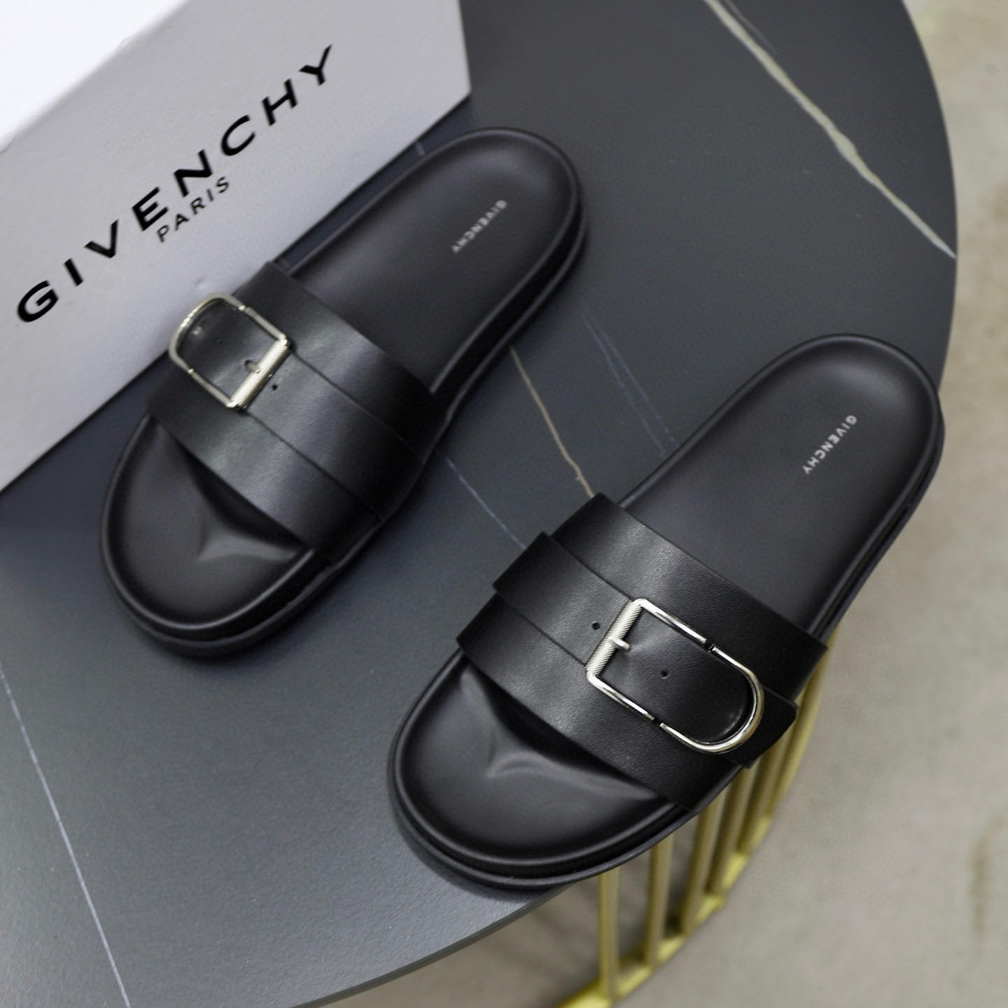 지방시 남자 슬리퍼