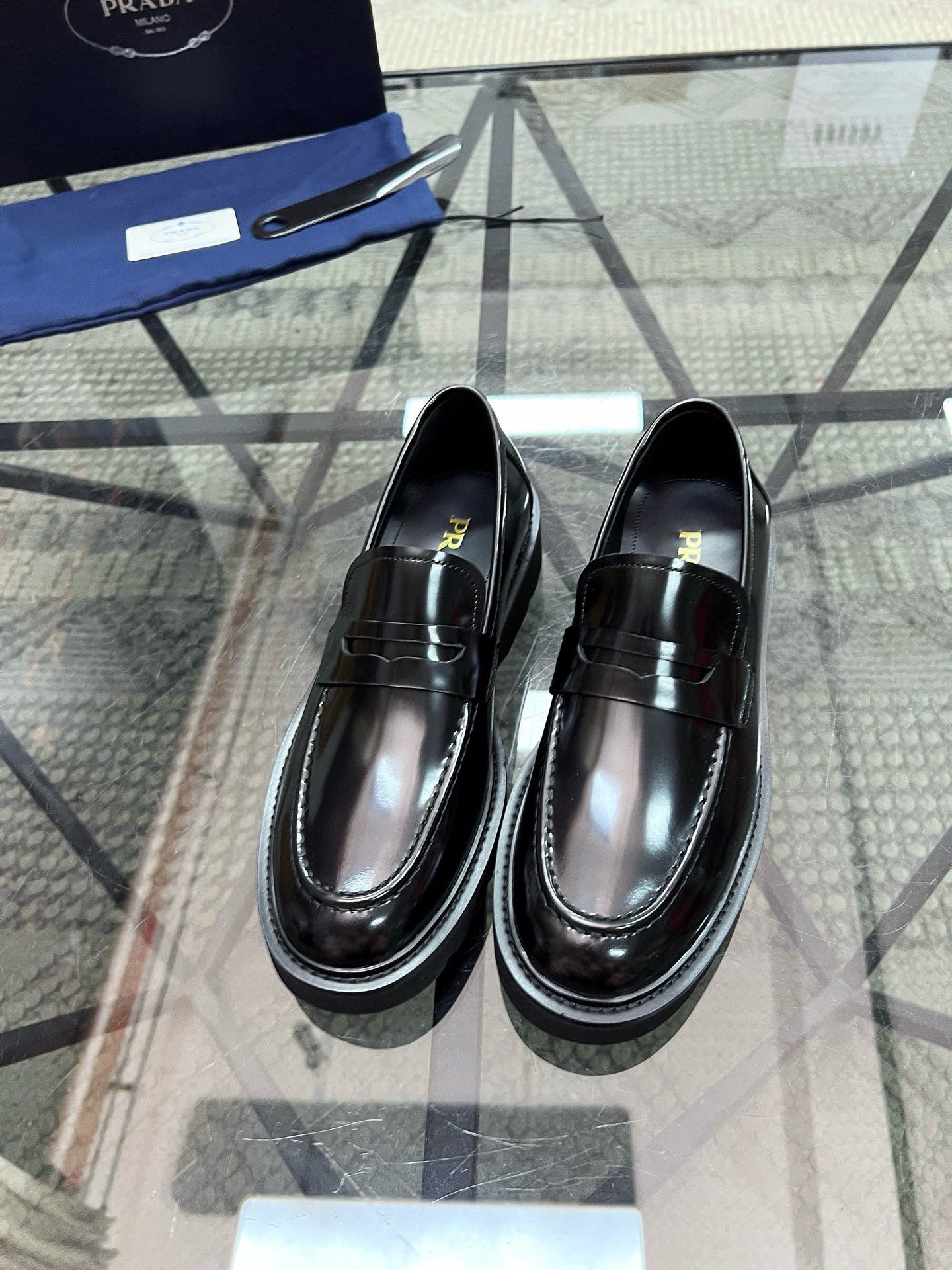 프라다 남자 구두