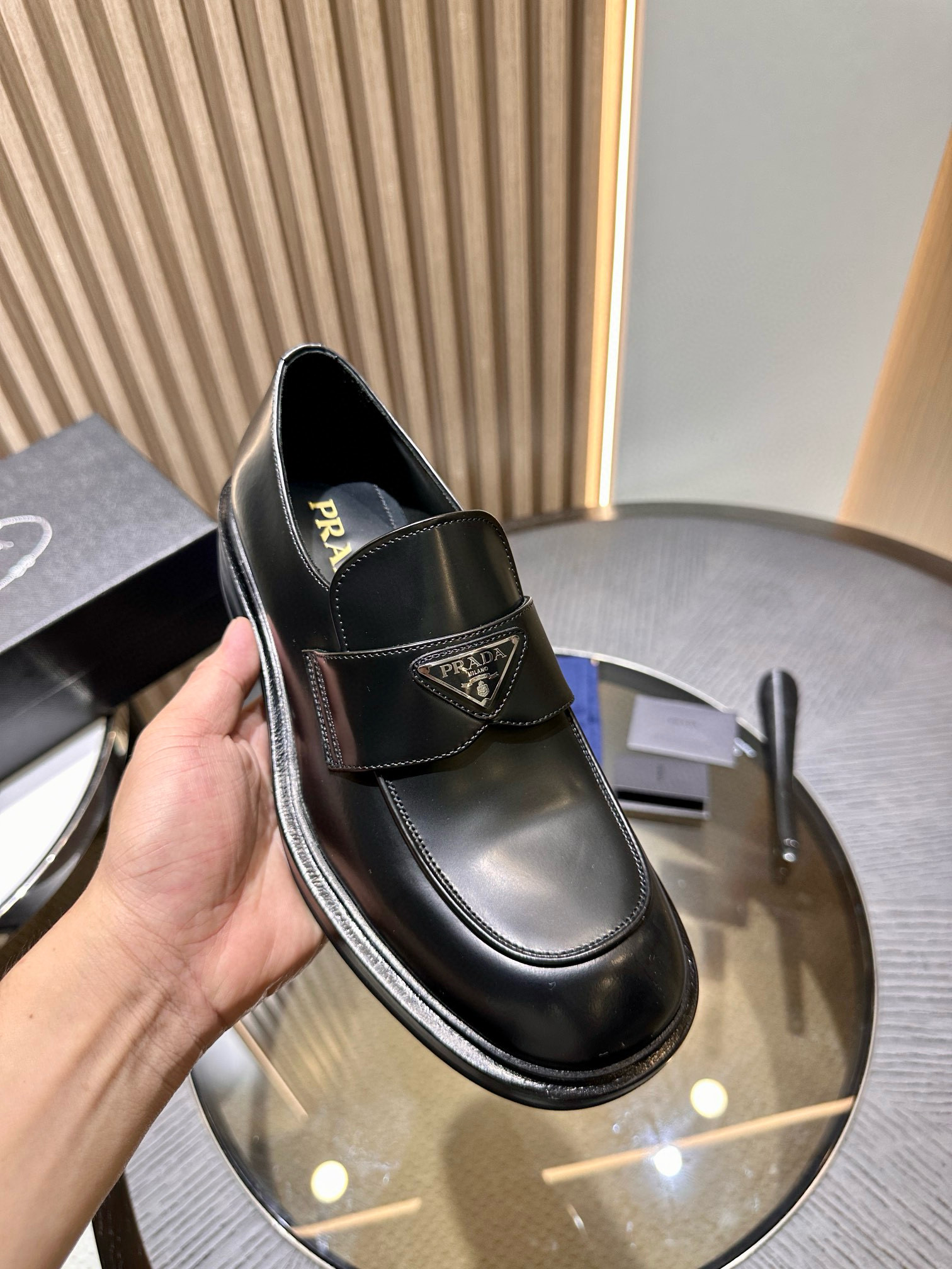 프라다 남자 구두