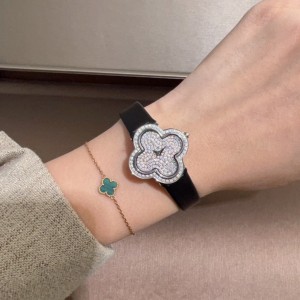 반클리프앤아펠 미러급 여자시계