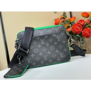 루이비통 M26052 남자가방