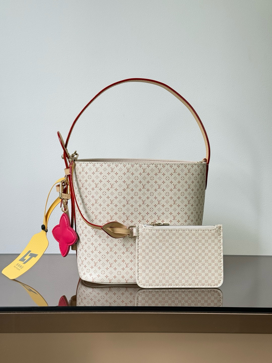 루이비통 M15130 여자가방