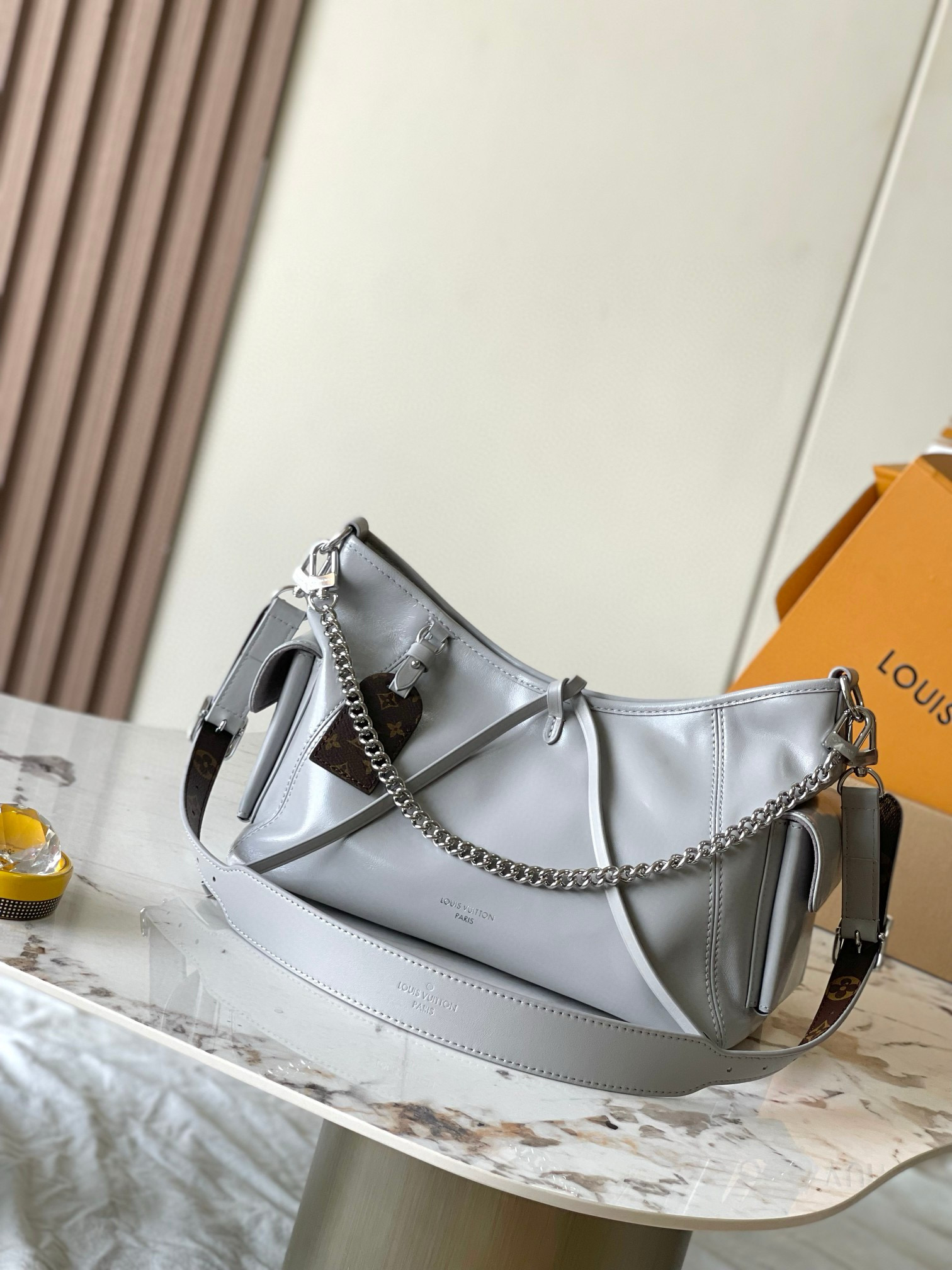 루이비통 M12579 여자가방