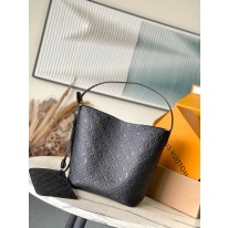 루이비통 M13044 여자가방