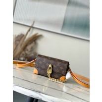 루이비통  M14738 여자가방